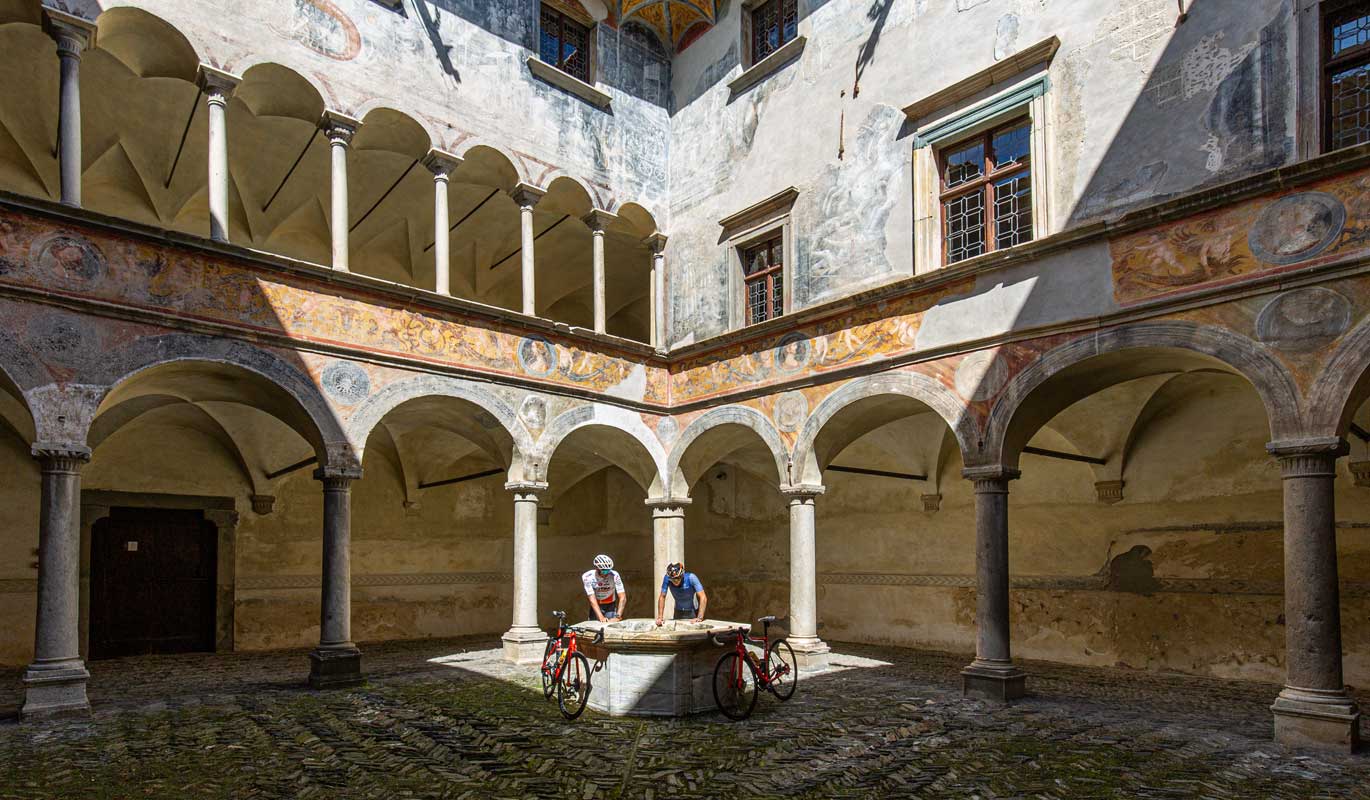 Una pausa a Palazzo Besta 