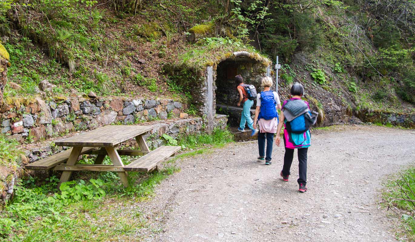 Trekking verso la Fonte della Frascesca