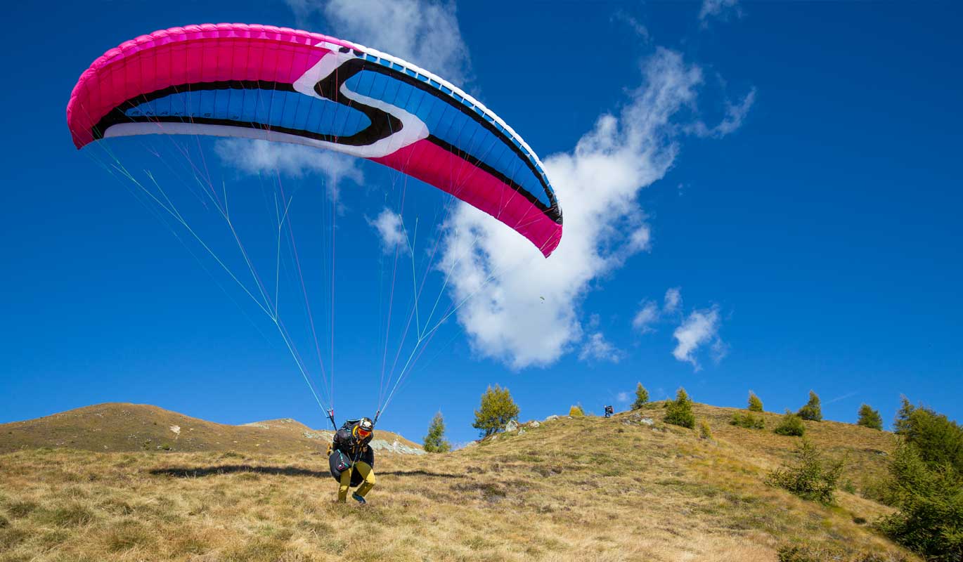 Decollo in parapendio da Prato Valentino a Teglio